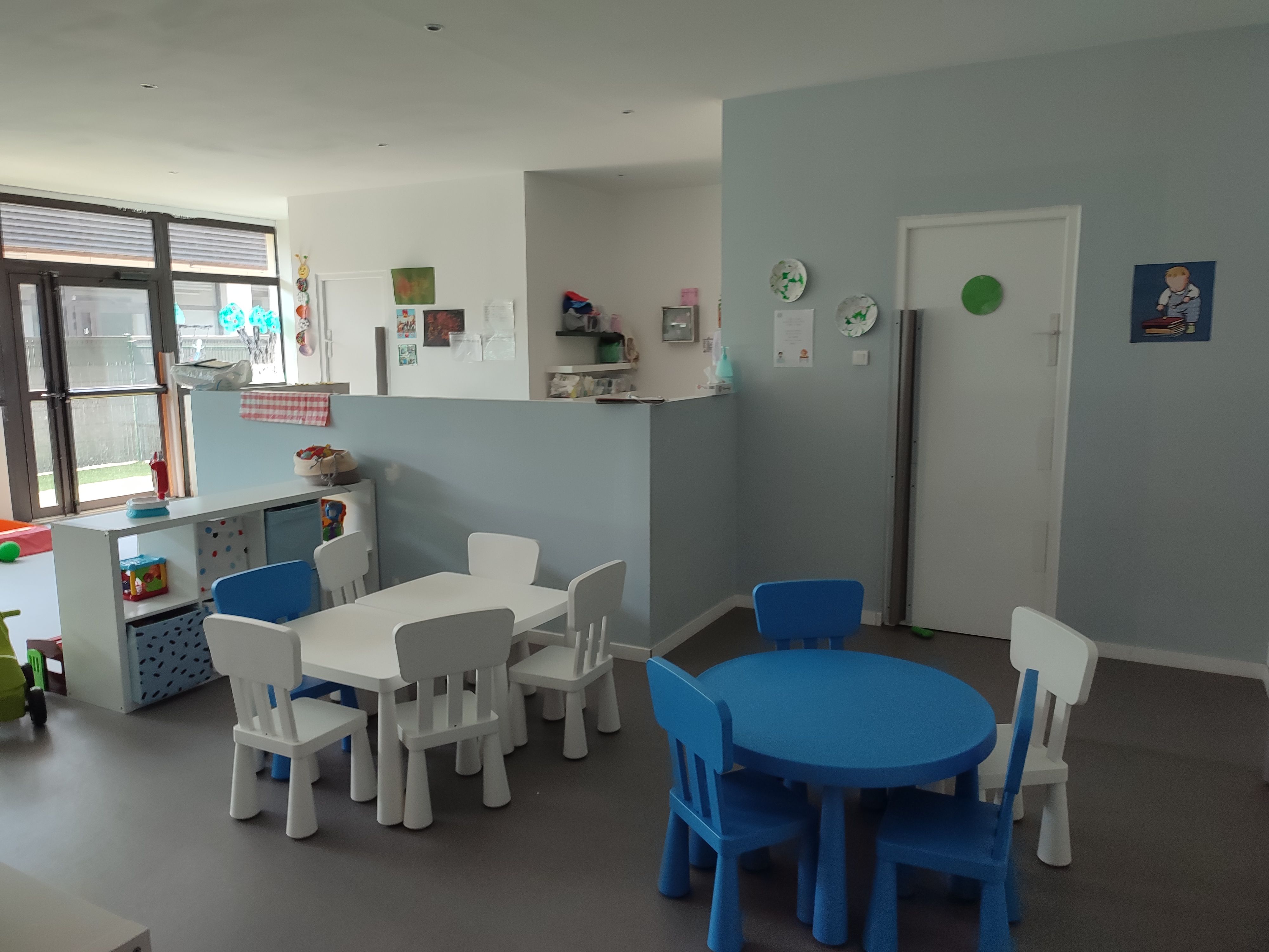 <img src="..." alt="Salle d’éveil 1 de la crèche TiNid Puget Barestes">