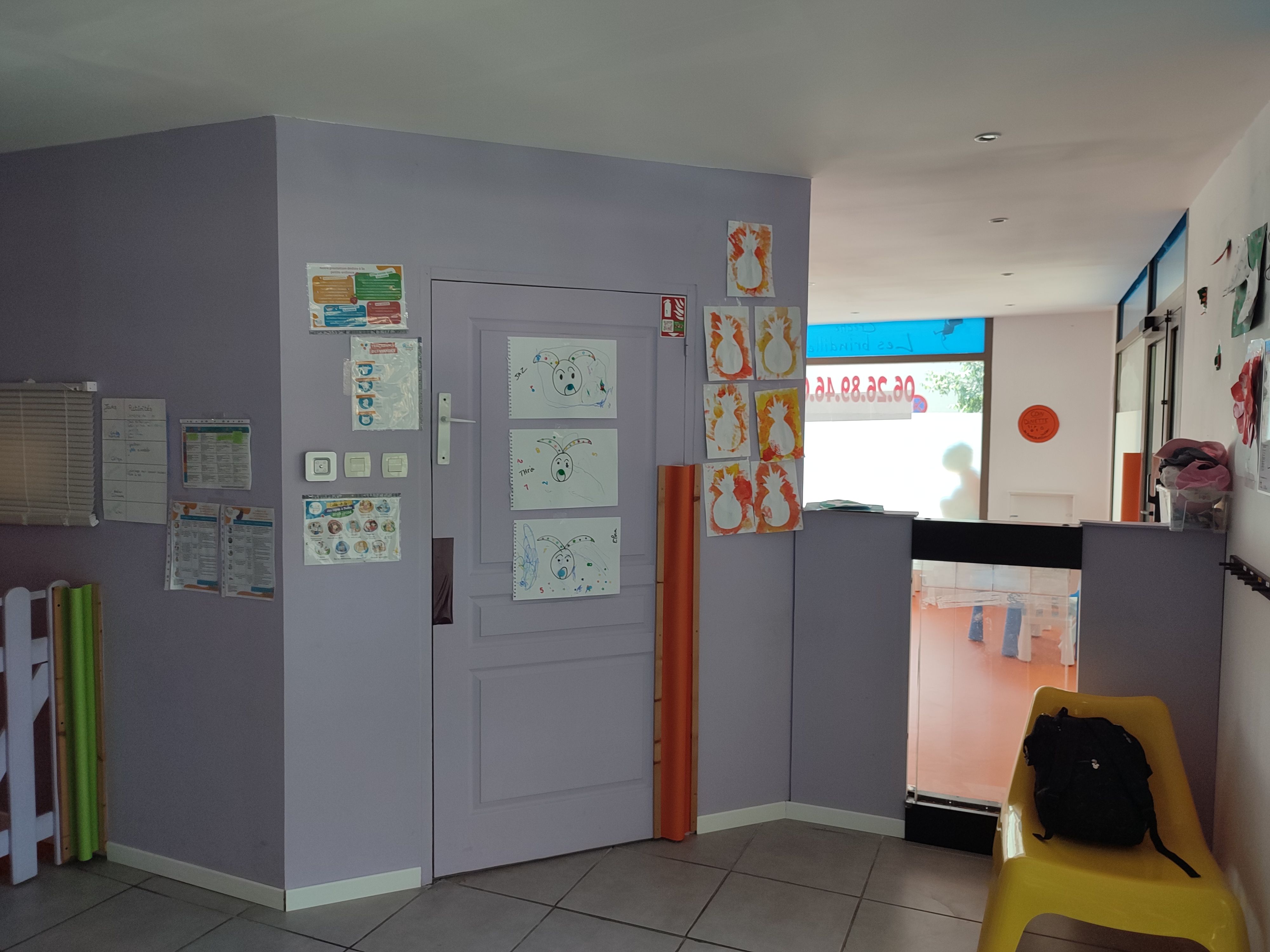 <img src="..." alt="Accueil de la crèche TiNid Puget Village">